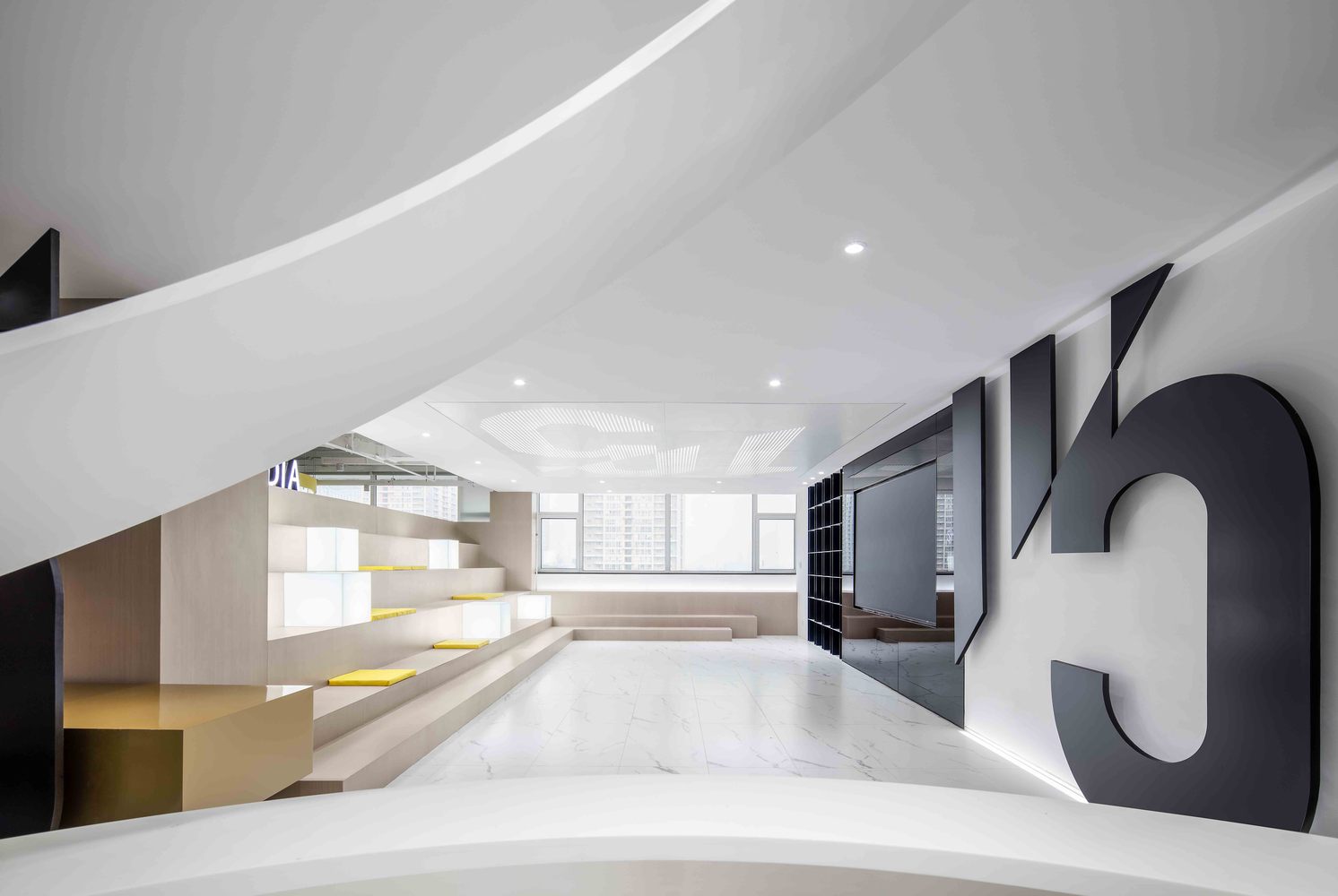 1100平米的“咪蒙”北京办公室---酷图编号1206205