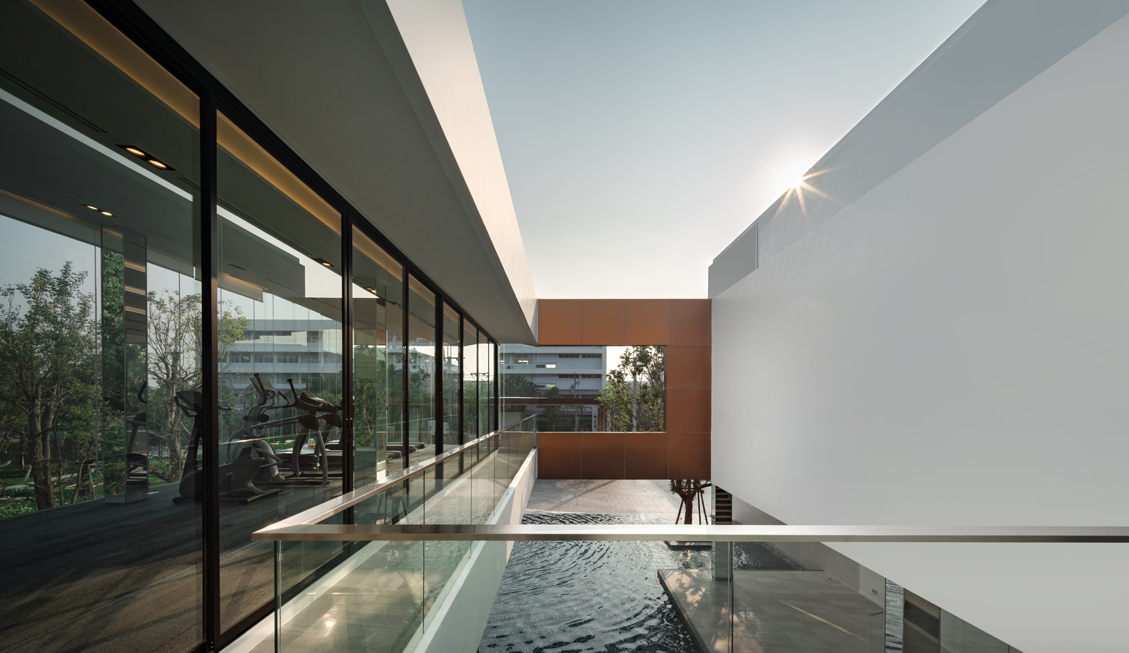 350平米底层架空绿色相通的曼谷现代住宅---酷图编号1206429