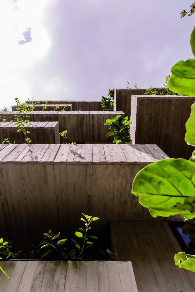 连接城市历史的混凝土景观阳台建筑---酷图编号1207399