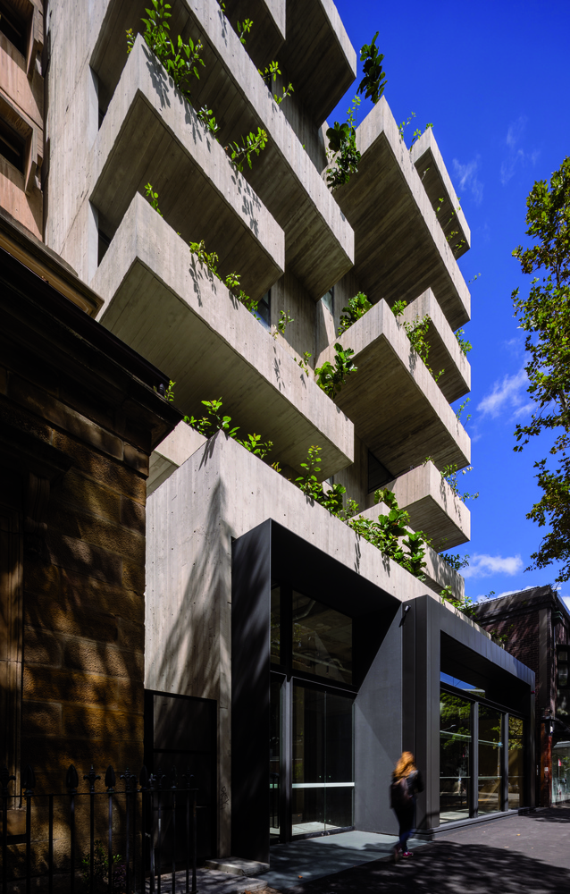 连接城市历史的混凝土景观阳台建筑---酷图编号1207402