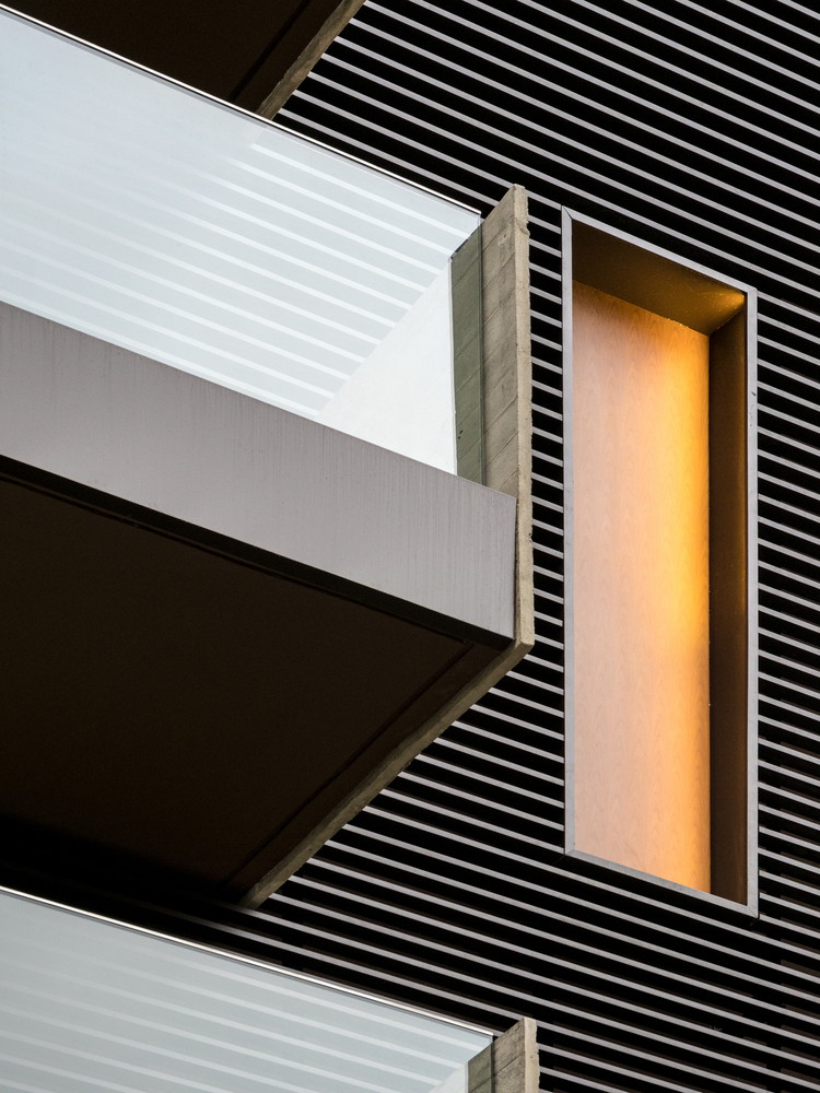 黑盒子大楼---酷图编号1209978