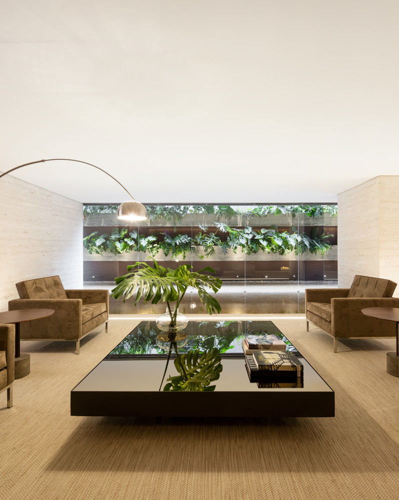 虽然这些改造都是根据空间的使用情况而定的,但是它也为其他的办公室提供了更大的灵活性