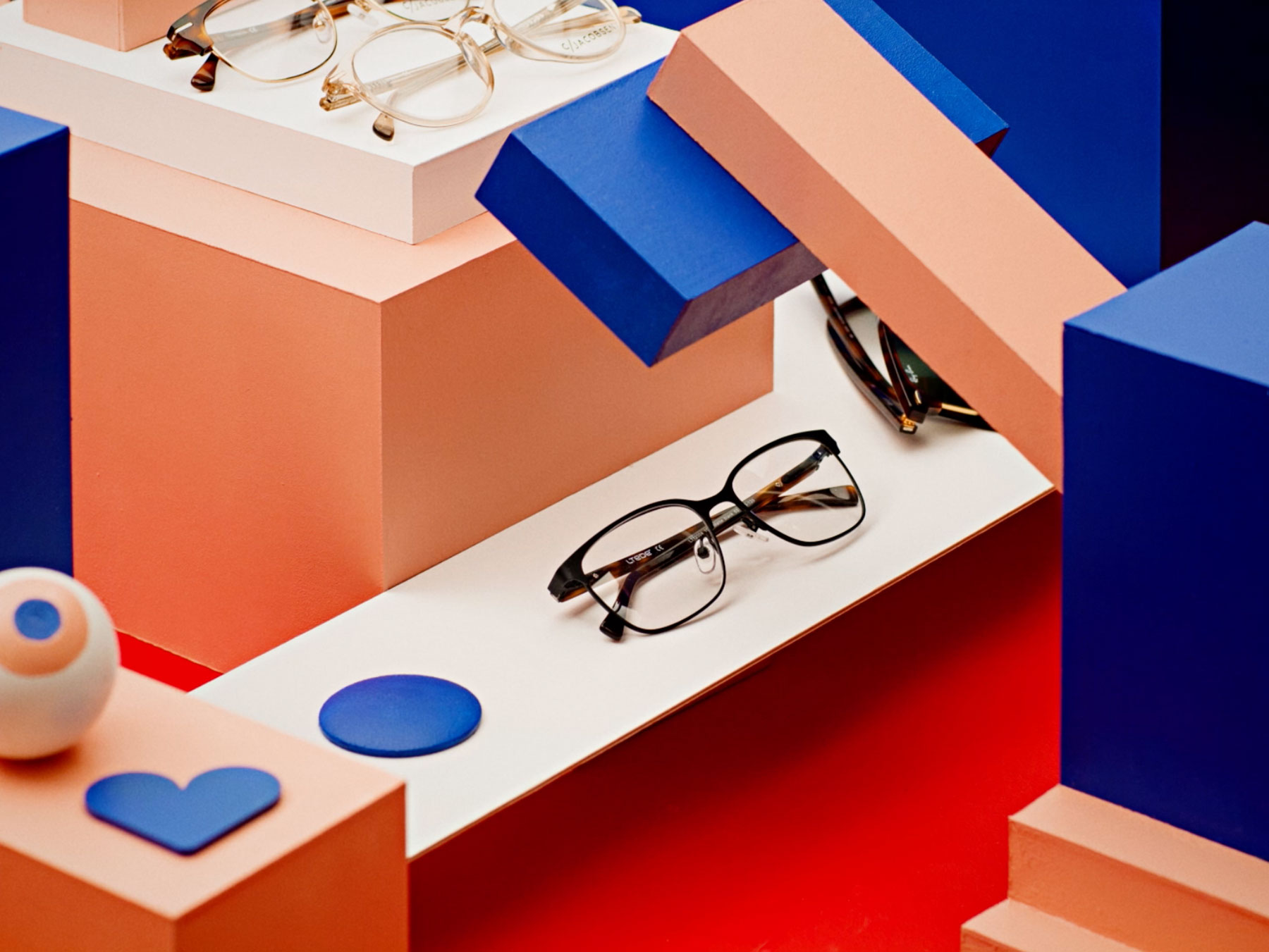 大型欧洲眼镜零售商-获得有趣且时髦的新设计---酷图编号5