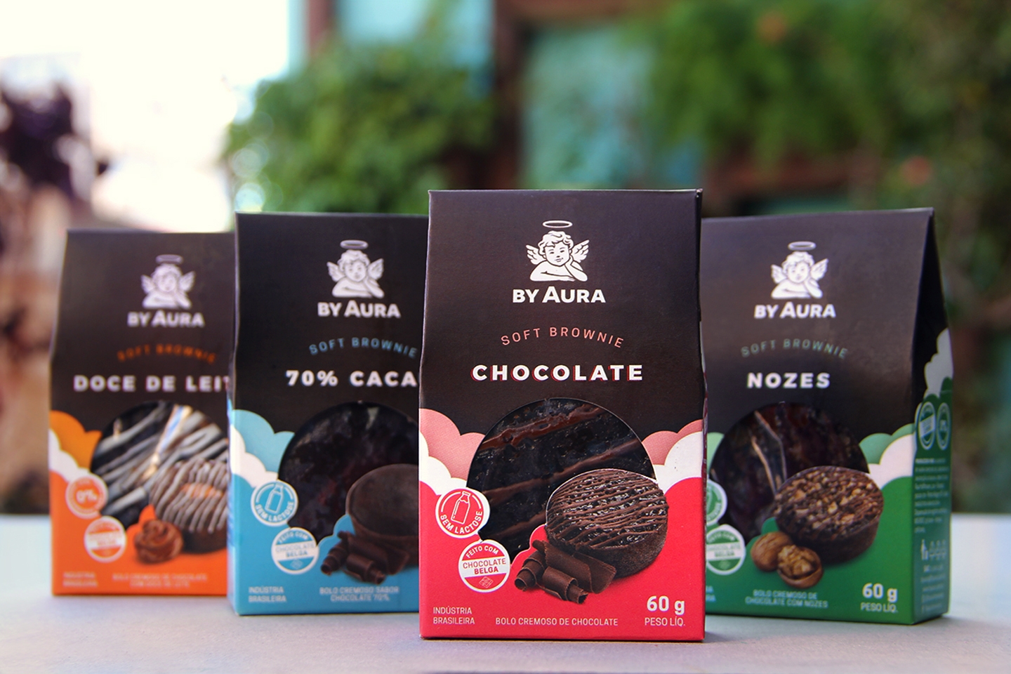 布朗尼恋人-模糊的巧克力天空图片