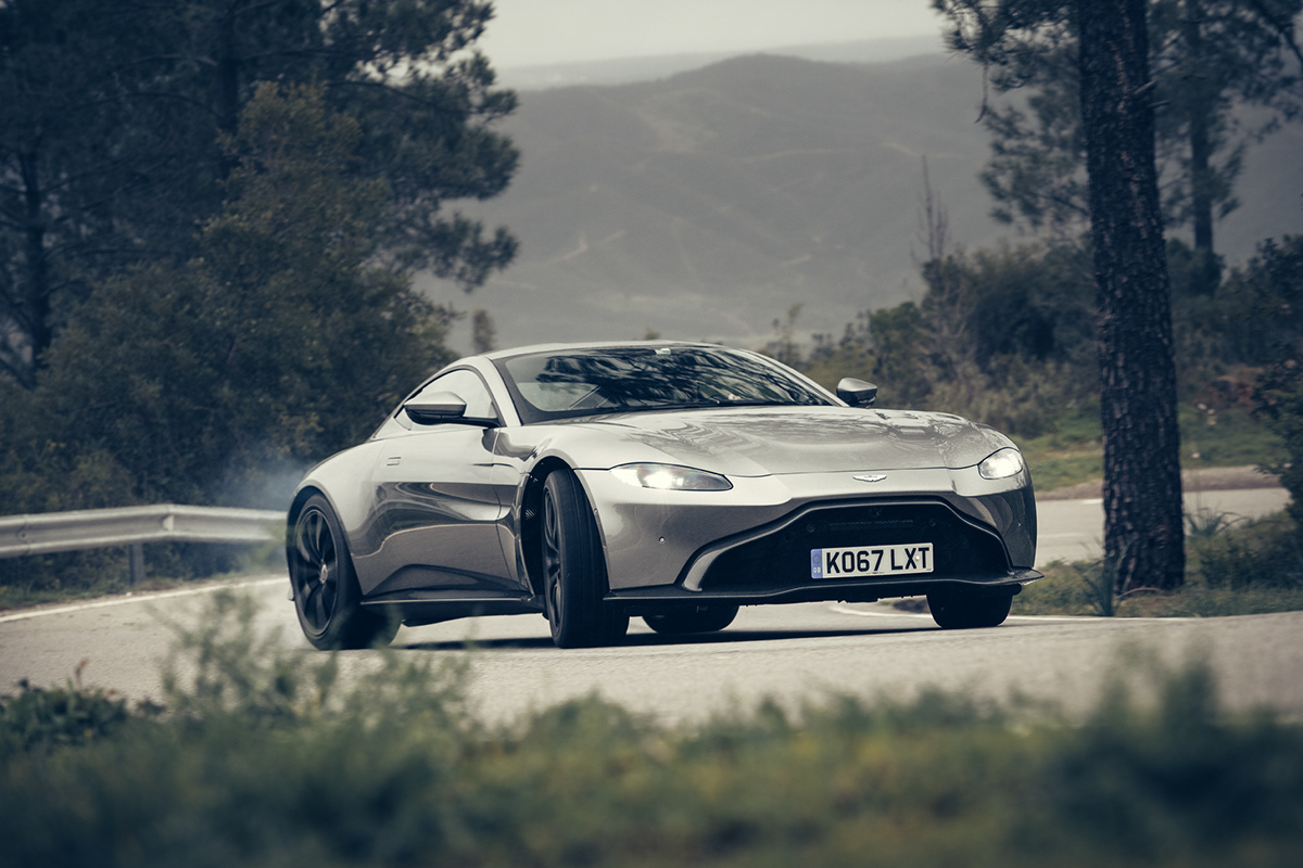 Aston Martin Vantage-阿斯顿马丁Vantage概念车设计---酷图编号12