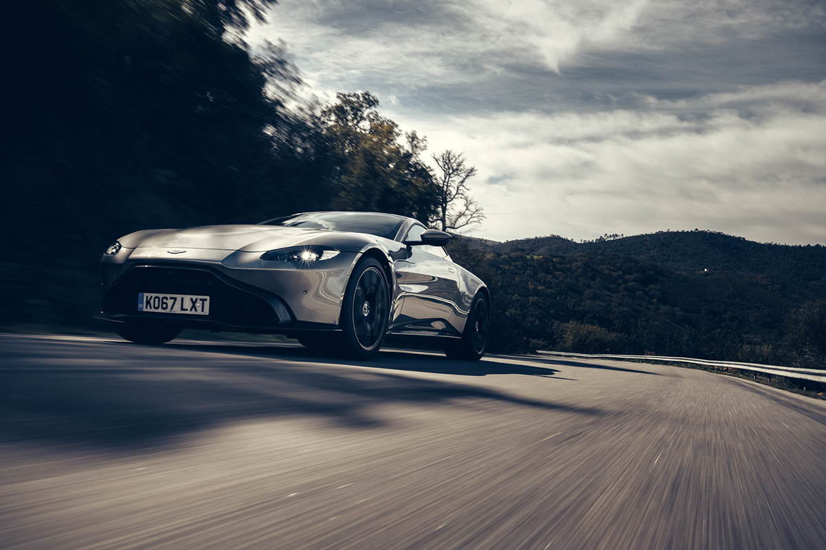 Aston Martin Vantage-阿斯顿马丁Vantage概念车设计---酷图编号5