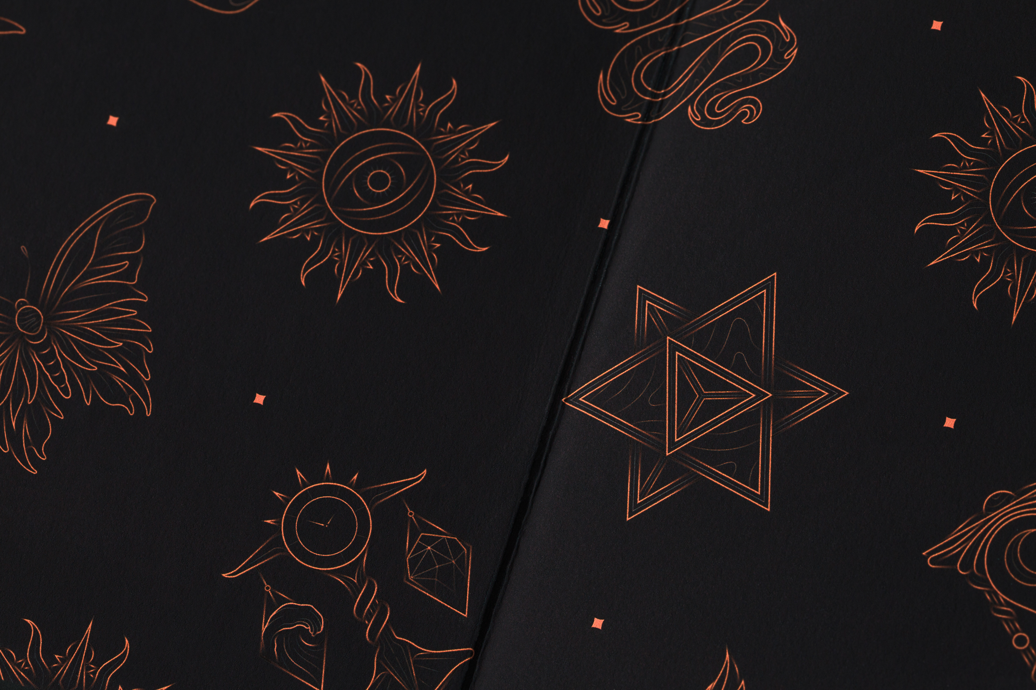 西班牙ALQVIMIA乐队-一个折衷主义风格的专辑,出自独立摇滚的想法,用8首歌曲讲述一个故事---酷图编号21