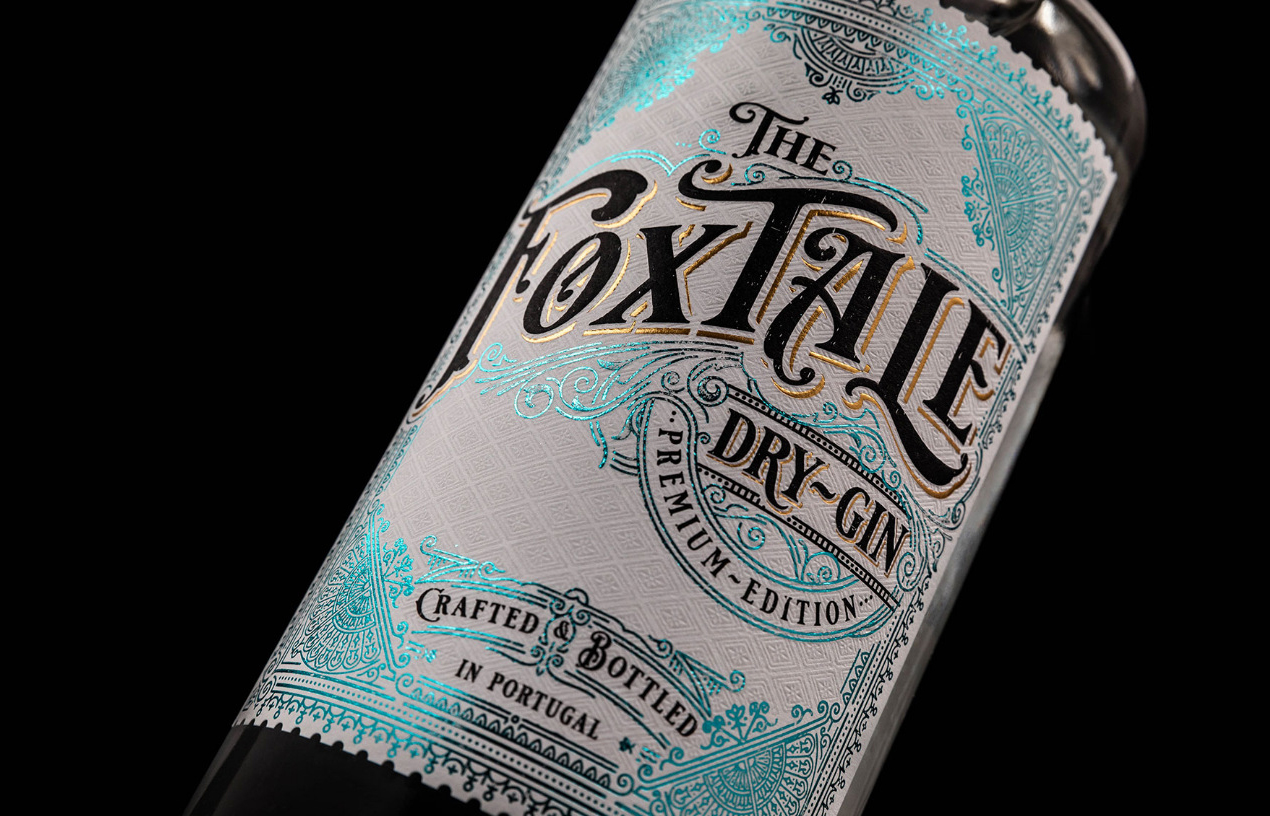 配有精彩细节和古老学校氛围插画的葡萄牙杜松子酒---酷图编号1