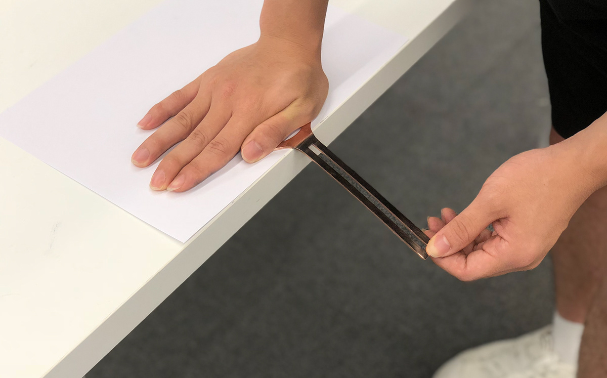 Bookend series-金属书挡,可以作为一本书的独立书签---酷图编号7