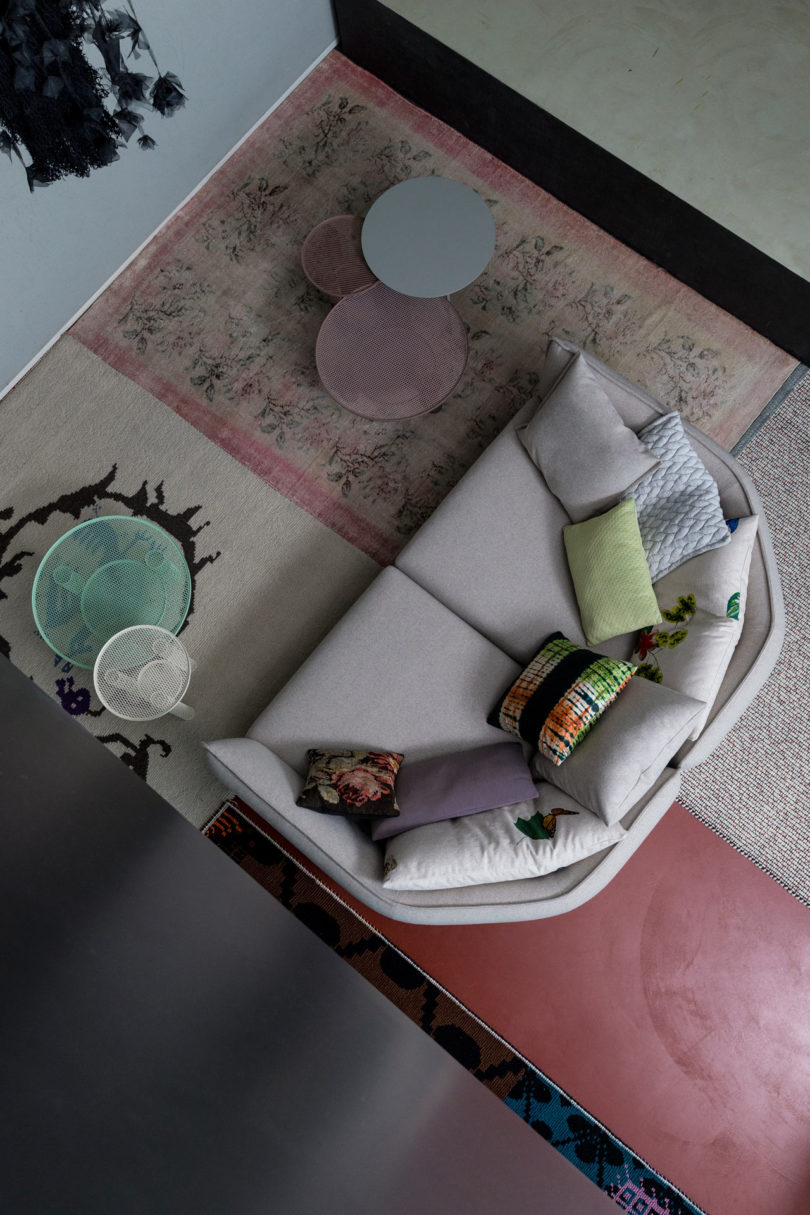 Patricia Urquiola独特的倒角沙发,以纪念她与Moroso合作20周年---酷图编号5