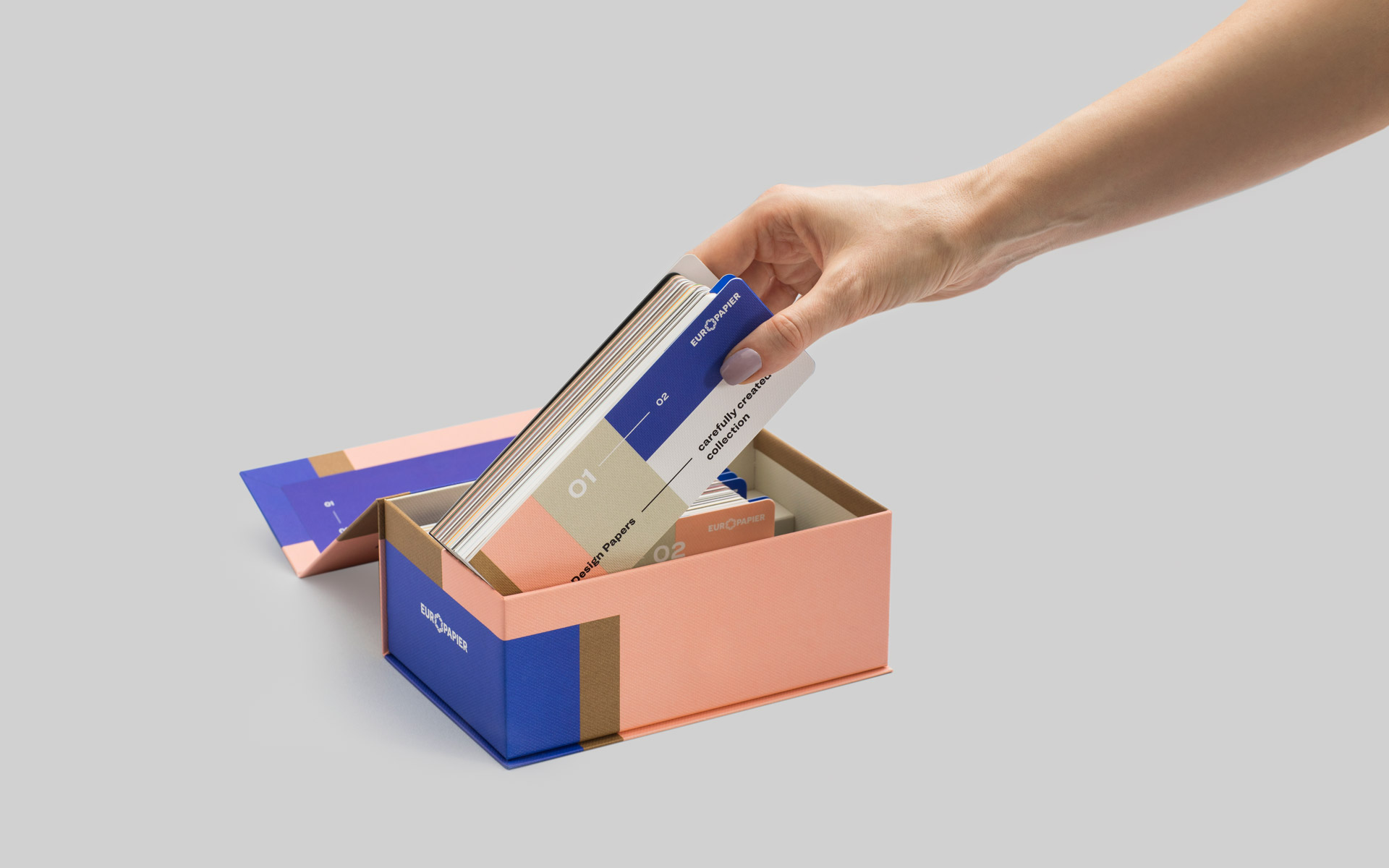 引人注目彩色封装包装的艺术性纸样品---酷图编号9