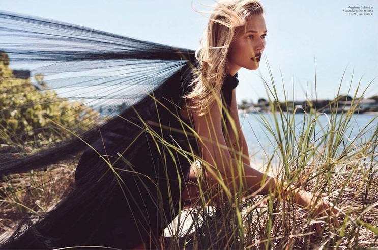 托妮・伽姆-黑白色女装秀---酷图编号2