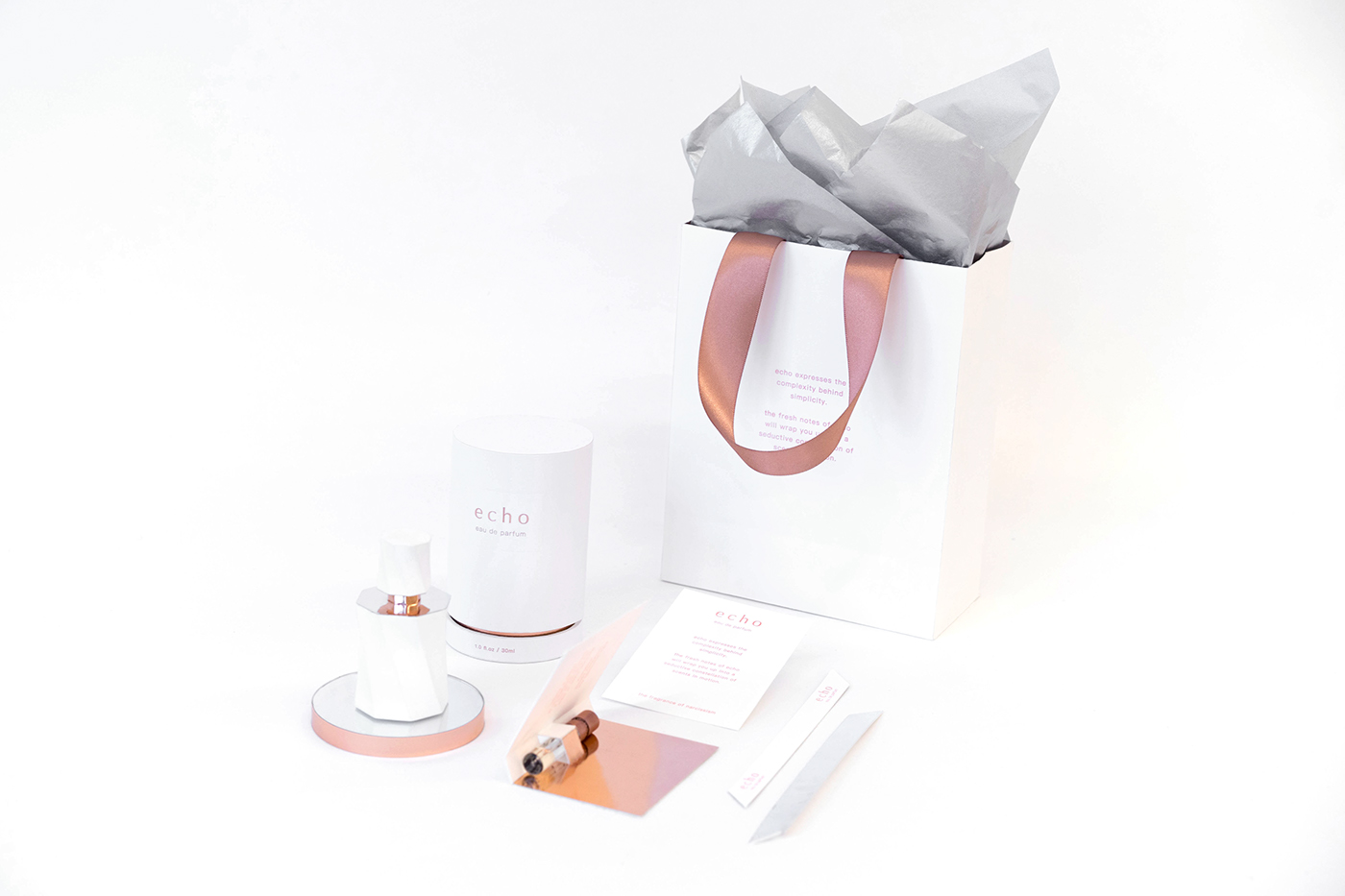 ECHO-一种表达简约背后复杂的香水---酷图编号7