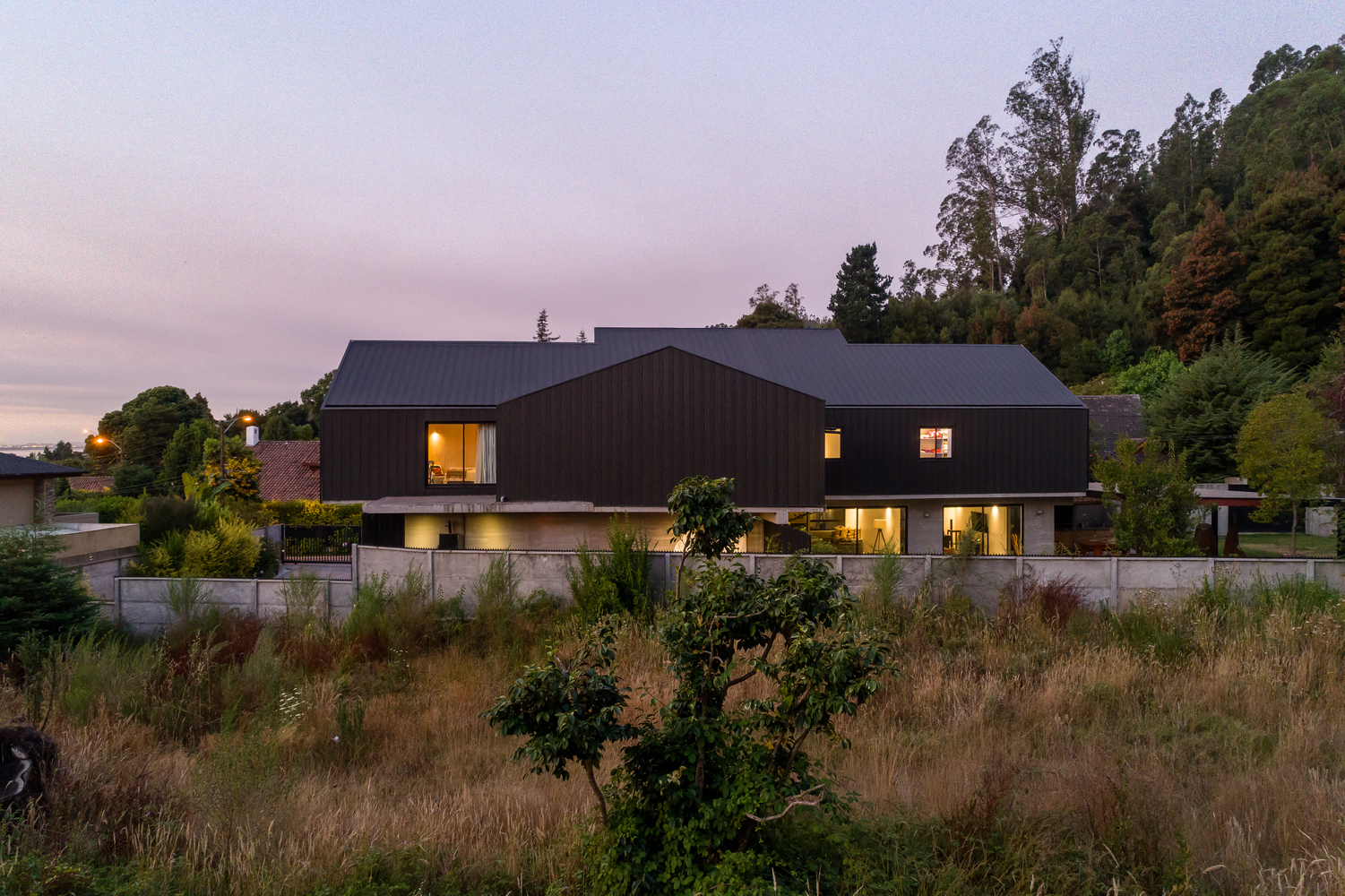 558平米十字交叉平面住宅---酷图编号1232153