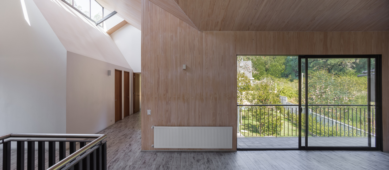 558平米十字交叉平面住宅---酷图编号1232157