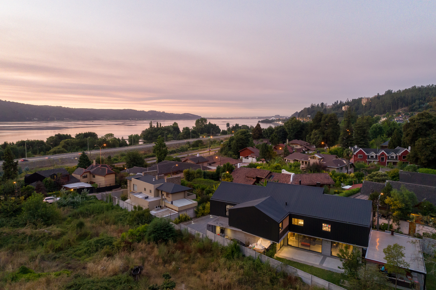 558平米十字交叉平面住宅---酷图编号1232158