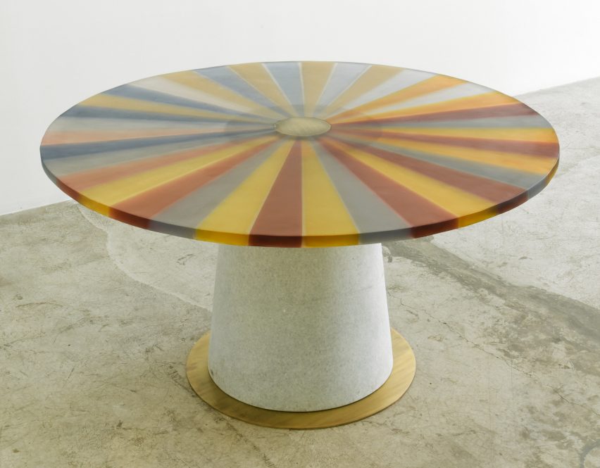 采用折叠式植物树脂系列家具---酷图编号1233215