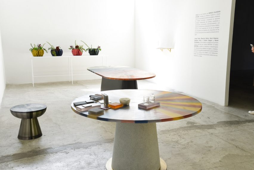 将树脂与大理石,木材和青铜相结合,同时遵循每个贡献者的美学和技术风格