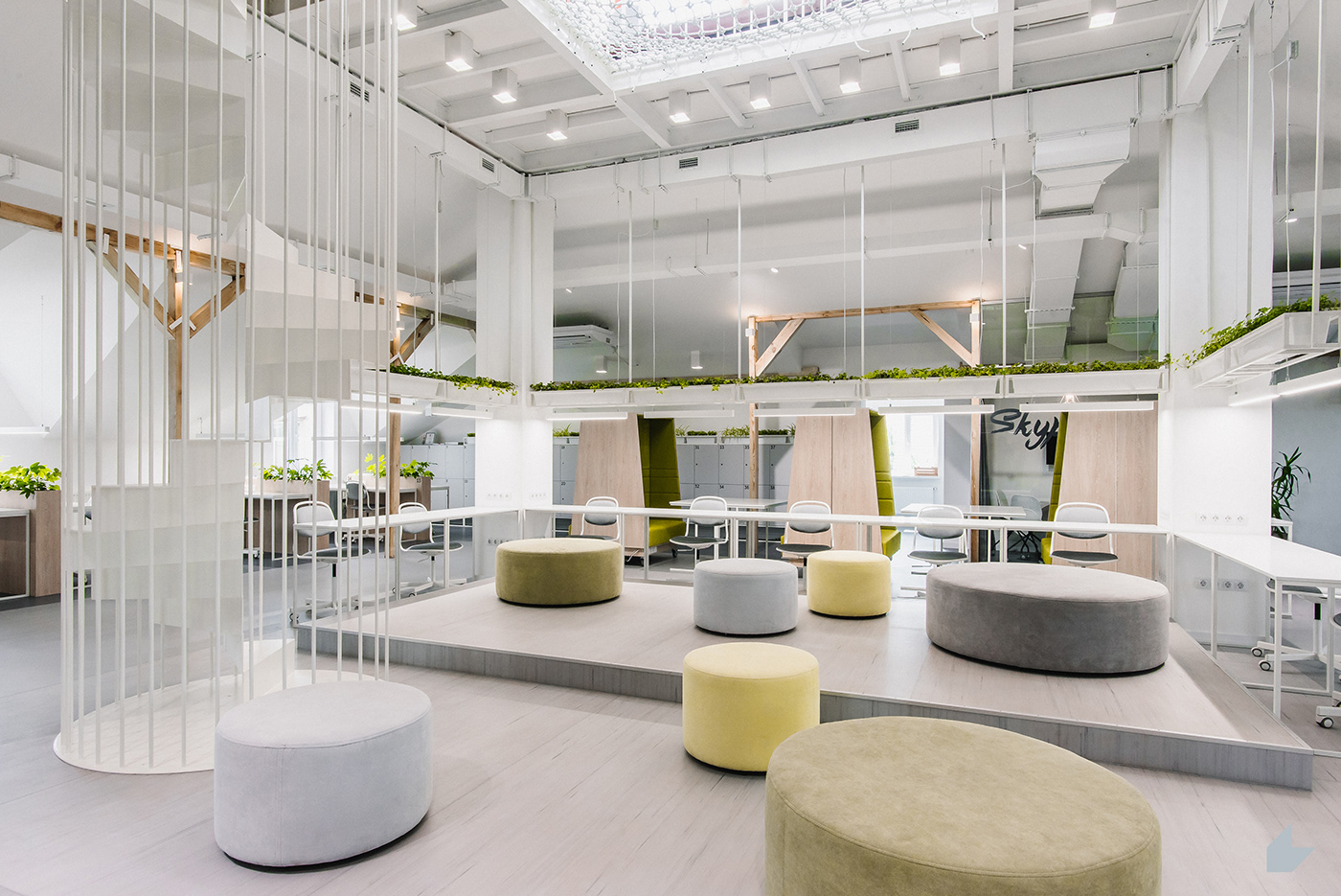 乌克兰380平方米的Coworking住宅公寓---酷图编号1236270