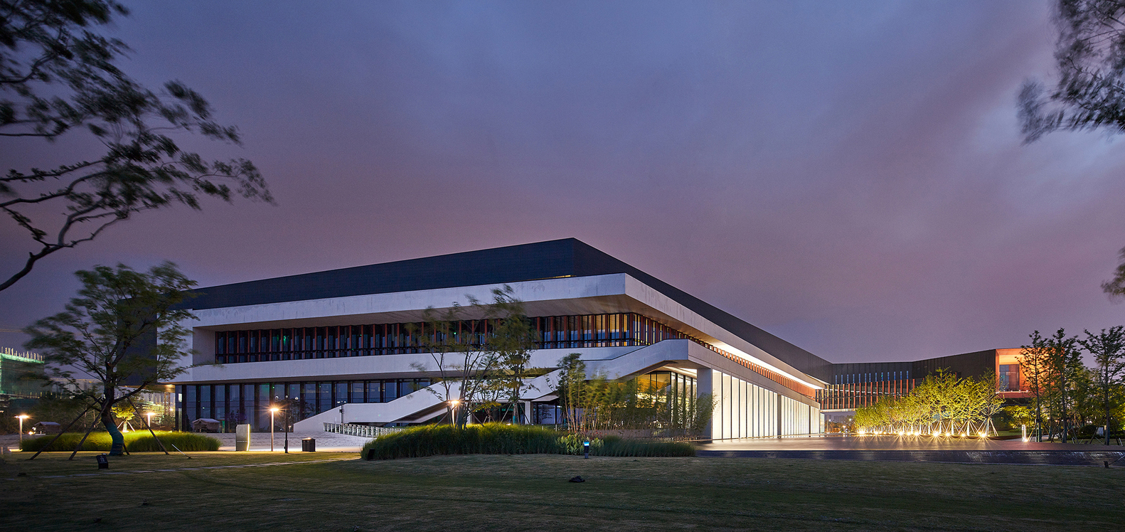 腾讯武汉研发中心---酷图编号1237193