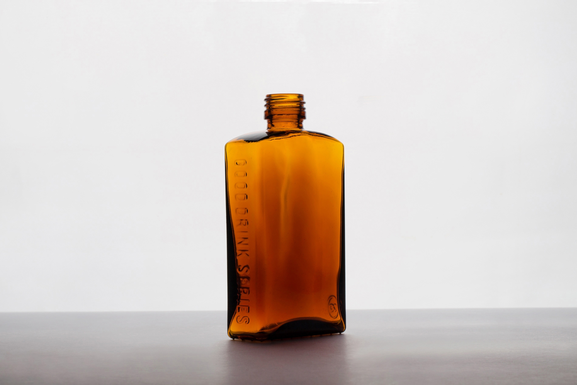 GQ潇洒调酒-伪装成茶的酒封面大图