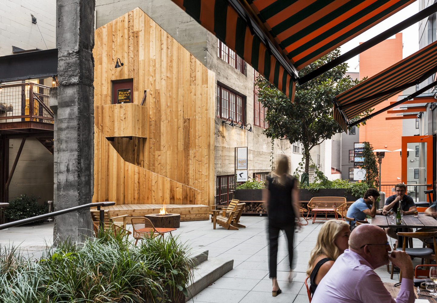 美国原木魅影之屋---酷图编号1239200