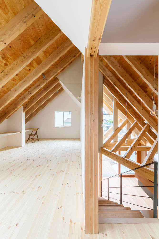 结构交织的三角屋---酷图编号1240082