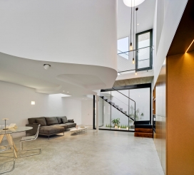 受到伍兹小屋启发设计的公寓