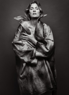 康士坦茨・雅布伦斯基-玻璃杂志夏季2018年