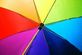 高清晰彩虹雨伞壁纸