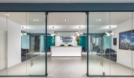 Charles Taylor办公室设计