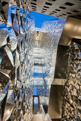 韩国6636平米的幻象大楼