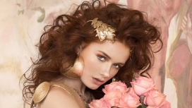 卷发风格的女孩