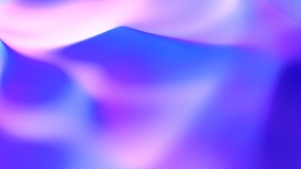 高清晰蓝紫细腻柔滑的彩色山丘壁纸