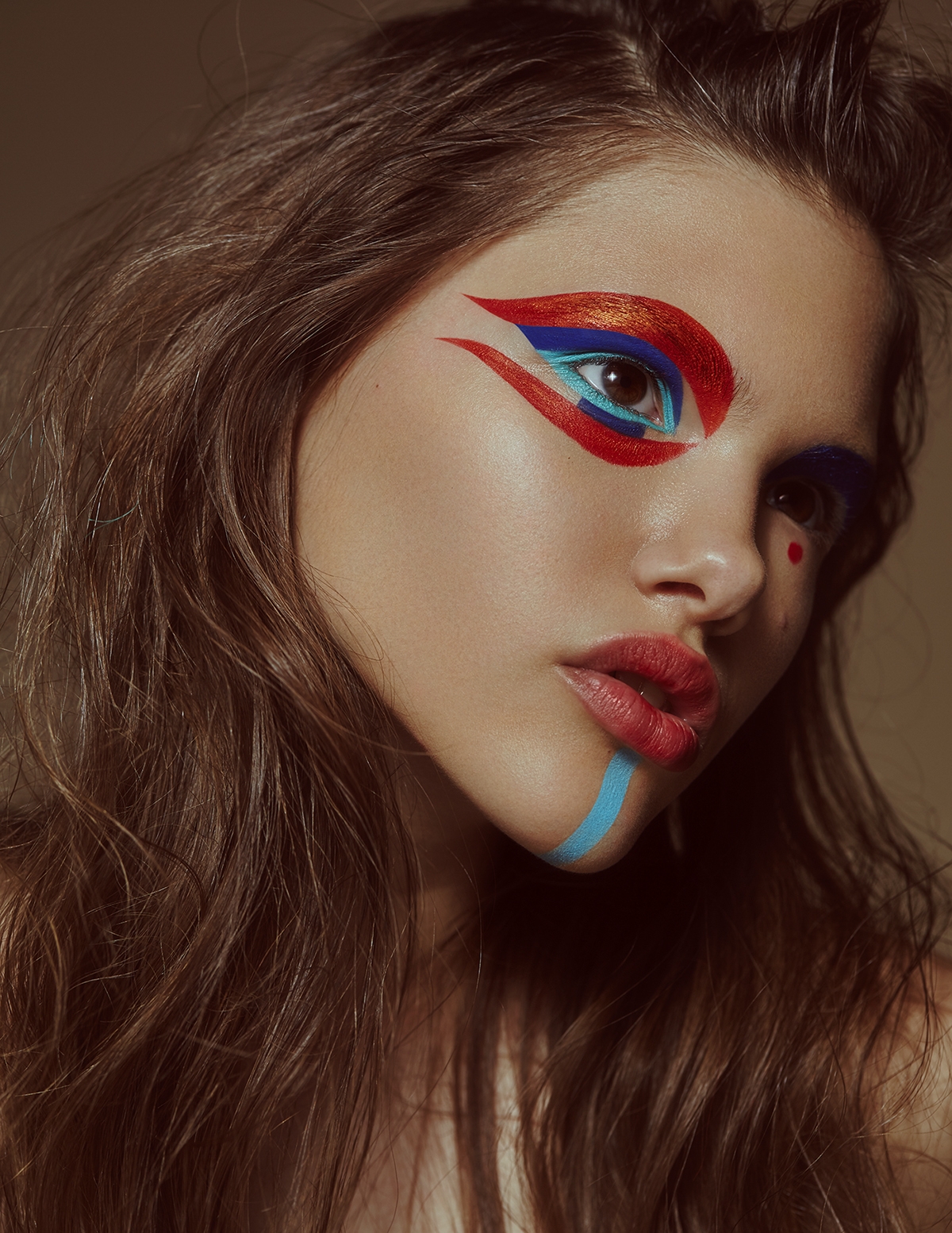 For Make-up: Mastered-脸部彩绘秀图片