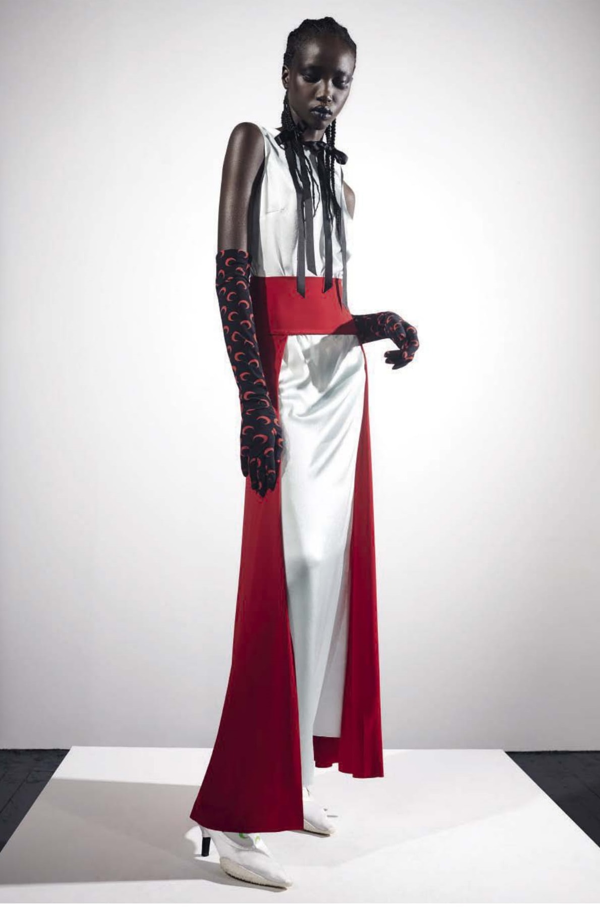 Vogue意大利-戏剧性的红色和黑色---酷图编号4