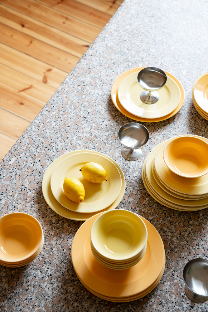 瑞典80平米集合功能墙体的橙色公寓---酷图编号1247808