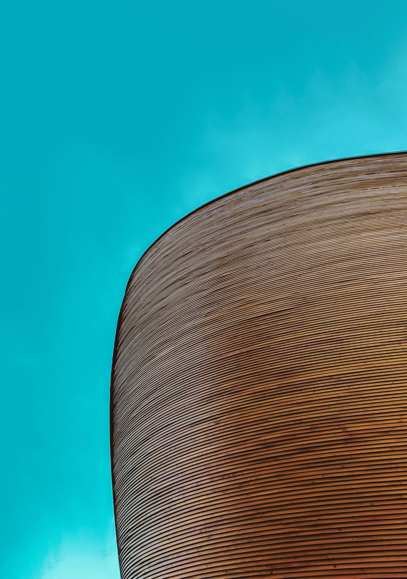 高清晰蓝天木格栅建筑壁纸图片