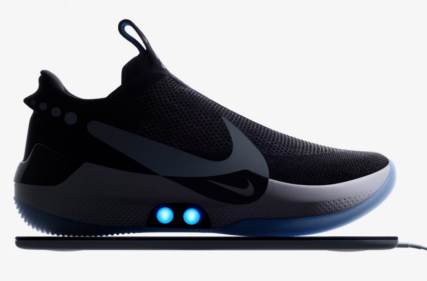 采用自拉式技术的Nike Adapt BB智能篮球运动鞋---酷图编号2