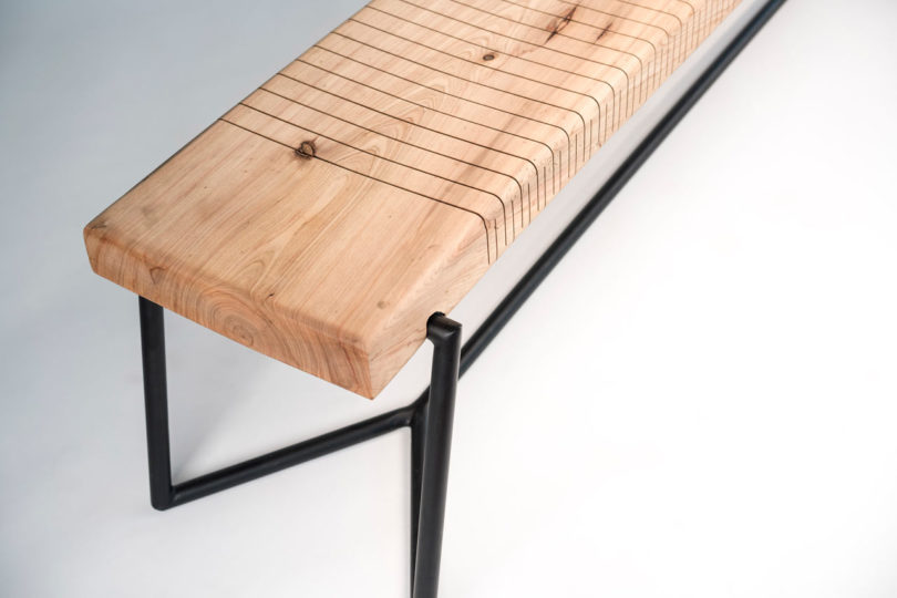 利用木材垂直切割使座椅弹跳的弯曲的木凳子---酷图编号1254569