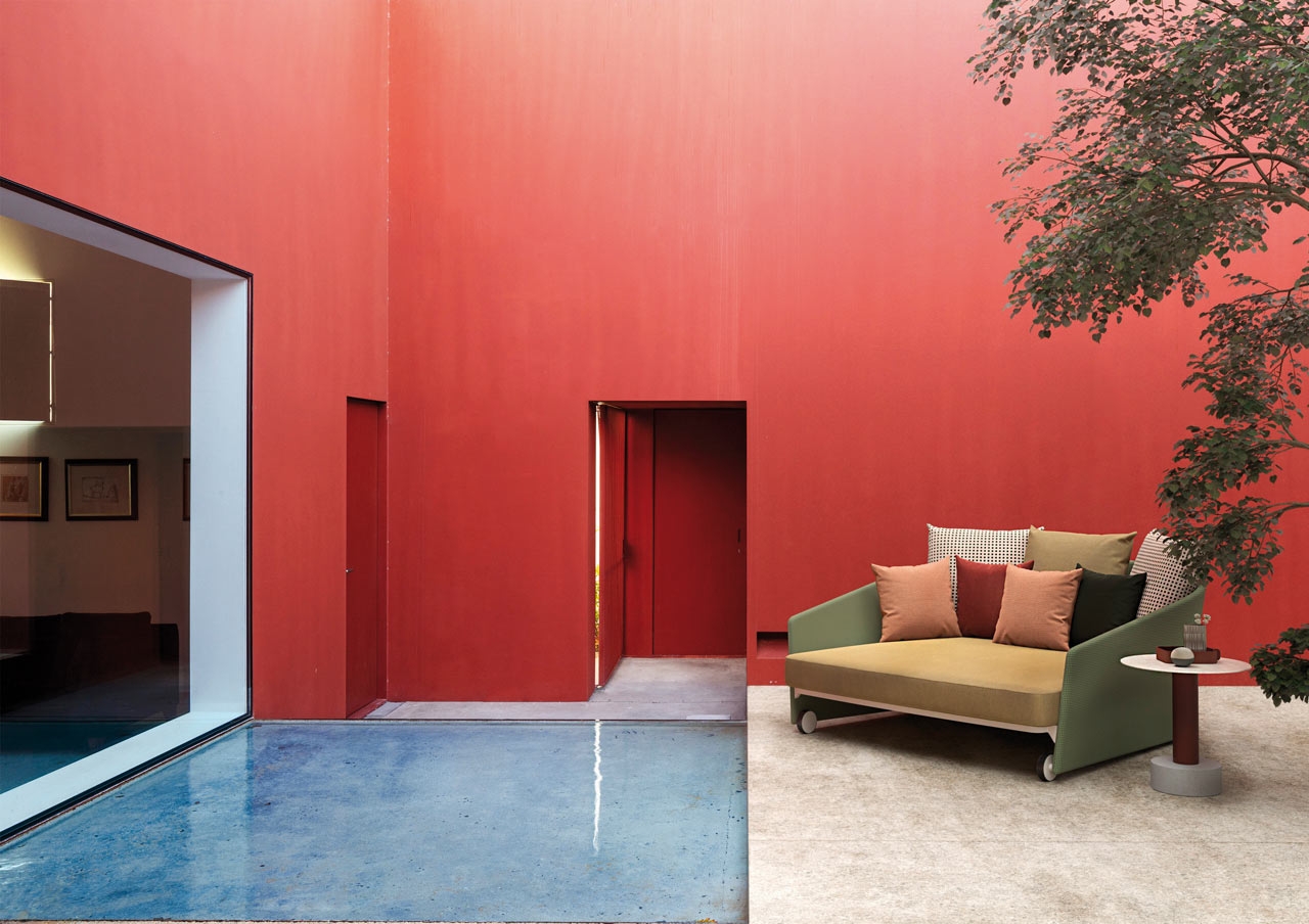 柔软的Bitta户外家具系列-曲线设计和新饰面的新系列封面大图