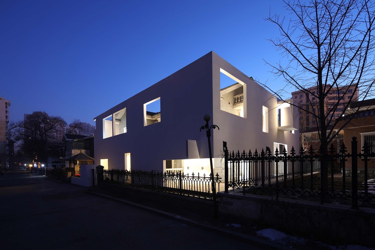 城市中的城市,花园中的城市封面大图