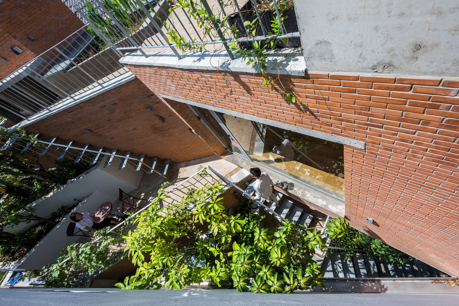 越南胡志明137平米的红砖Ha House---酷图编号1258287