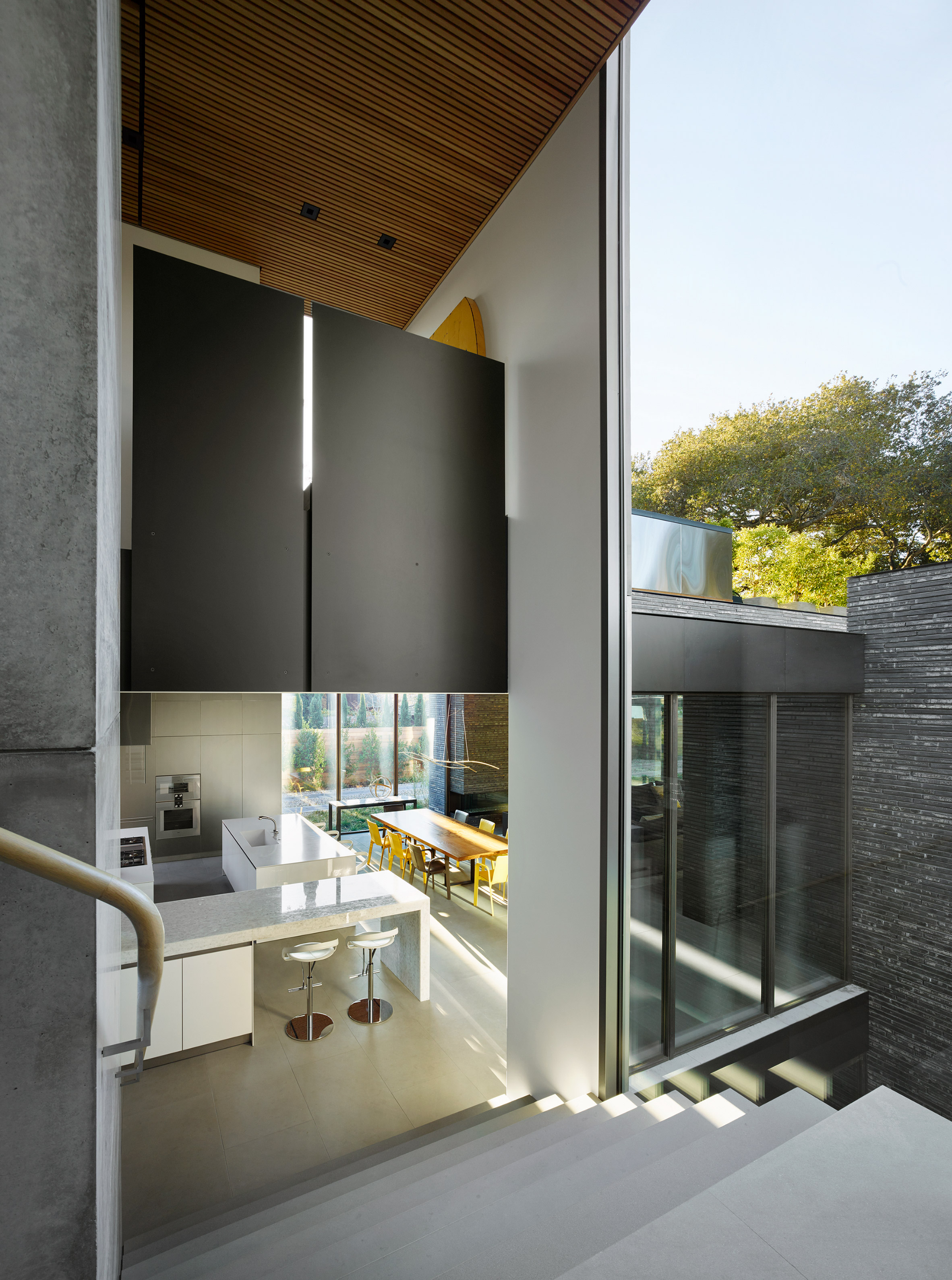 硅谷的EYRC Waverley房子-玻璃和细长的灰色砖块---酷图编号1259468