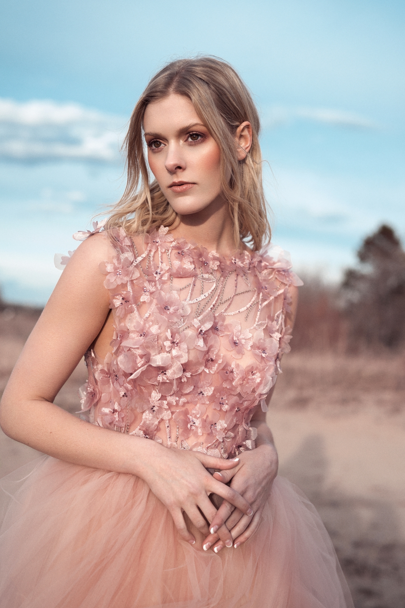 danielle-成熟的金发女郎