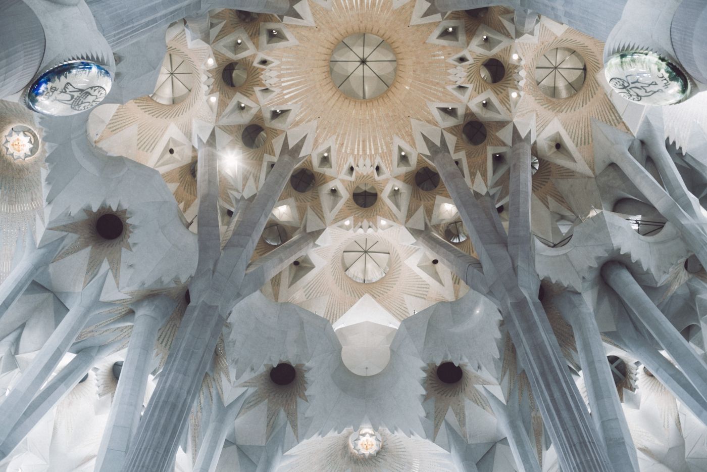 高清晰钻石版欧式穹顶壁纸图片