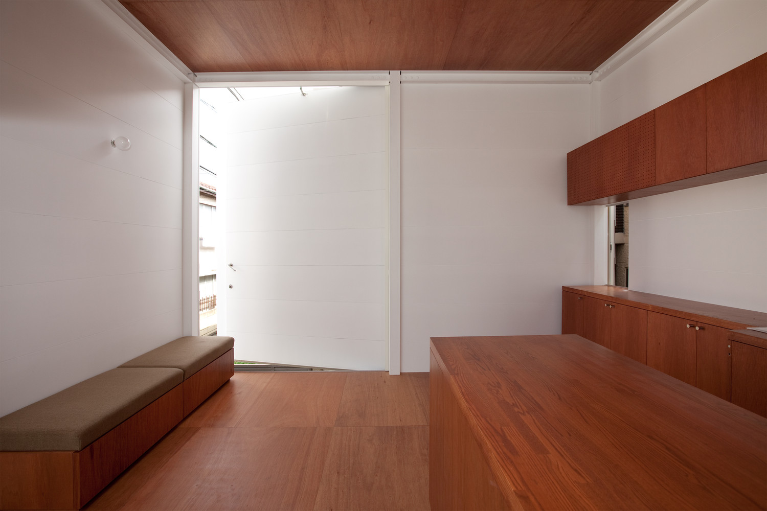 日本67平米的4米x4米x9米小型住宅---酷图编号1260292