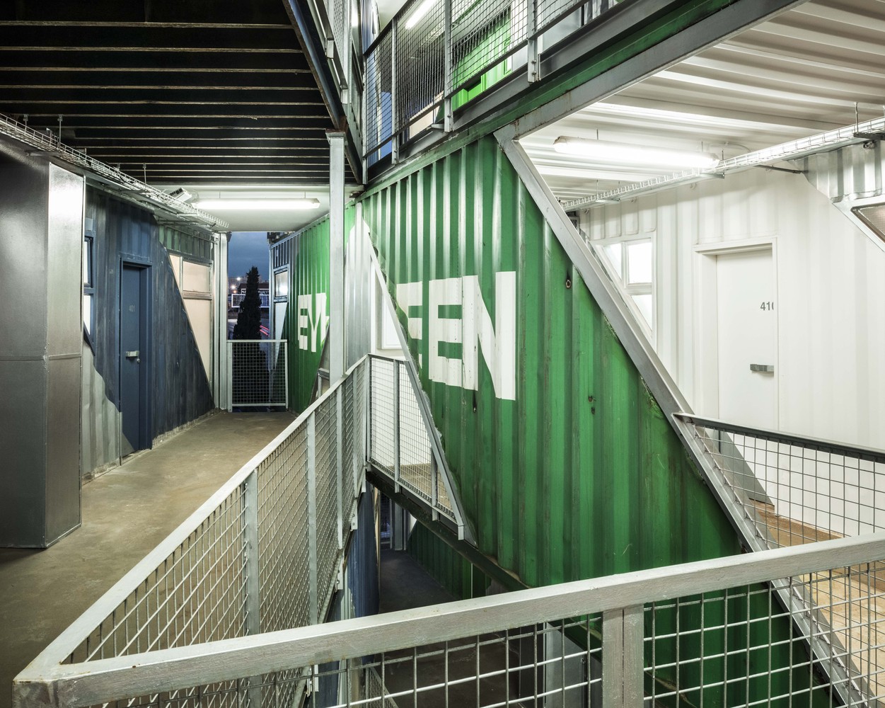 75000平方英尺的南非集装箱公寓---酷图编号1260612