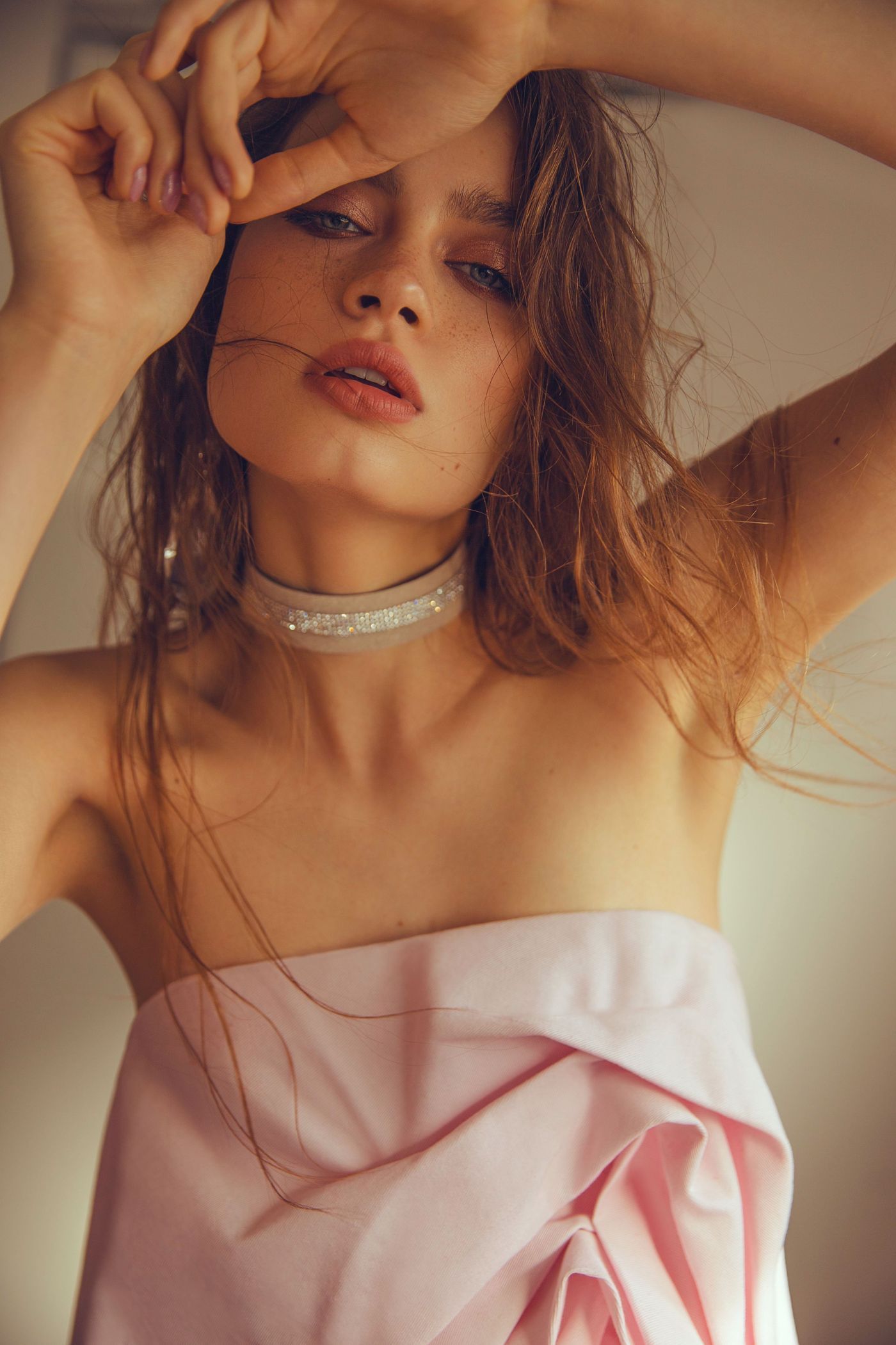 Lucys杂志-年轻漂亮的姑娘图片