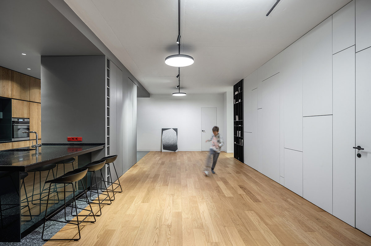 一个拥有巨大游乐区的家庭---酷图编号1264829